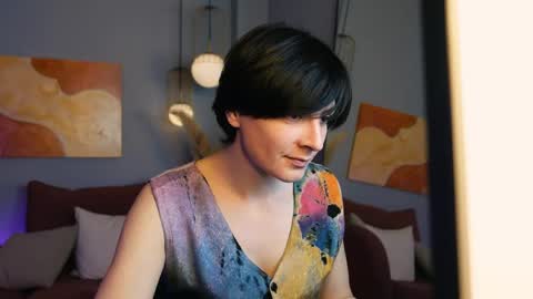 Loren online show from May 19, 7:04 am