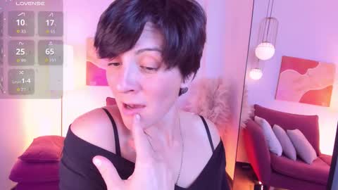 Snapshot of loren_daze chatting on October 3, 2:33 pm Loren online show from October 3, 2:33 pm