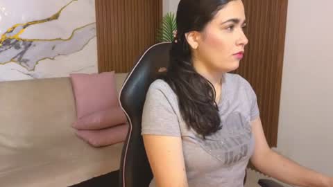 Loren online show from June 28, 2:29 am