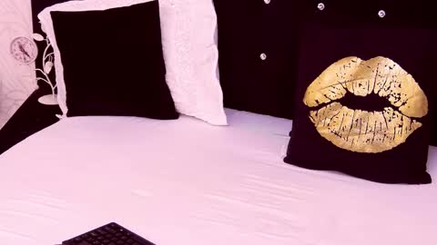 lorenakarter online show from December 5, 5:51 am