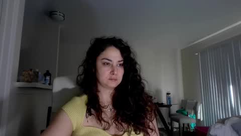 lorenlovely online show from December 13, 9:21 pm