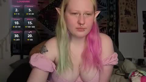 Lori Critter online show from May 16, 10:20 pm