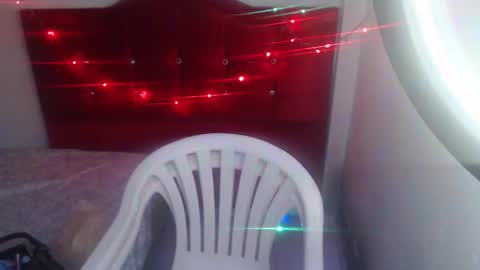 loriiiany online show from March 21, 8:19 am