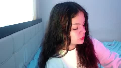 Lorna online show from December 3, 6:24 am
