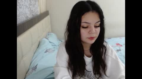 Lorna online show from December 8, 3:13 pm