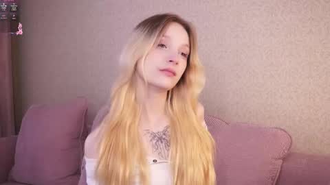 Snapshot of lornafletcher chatting on September 20, 3:27 am Ivy online show from September 20, 3:27 am
