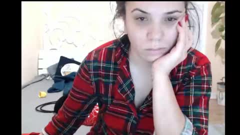 LorraGrey online show from January 3, 5:39 am