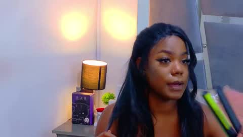 lorraine_johnson online show from May 4, 5:50 pm