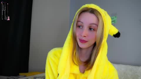 Jess online show from May 13, 3:12 am