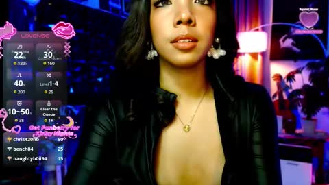 Louisa online show from May 15, 3:54 am