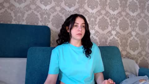 Louise online show from March 5, 8:10 am