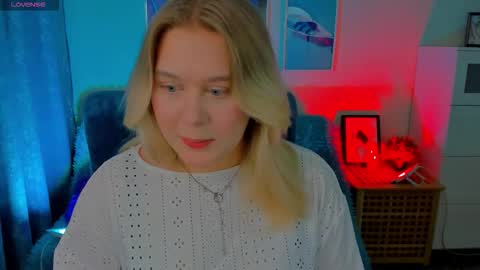 Loise online show from November 27, 9:17 pm