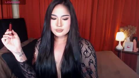 Louisse online show from May 16, 4:48 am