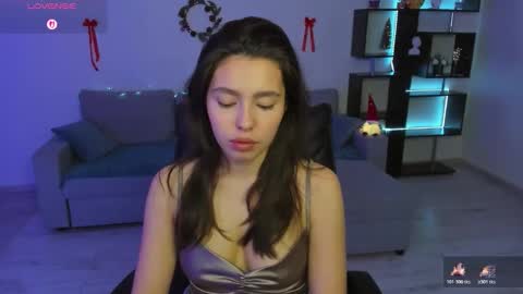 lounacutie online show from December 16, 5:57 am