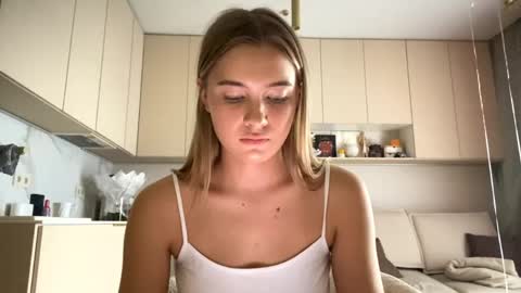 Eliza online show from May 7, 1:15 pm