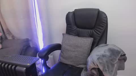 Lourrein Stoun   Independiente online show from February 25, 4:33 am