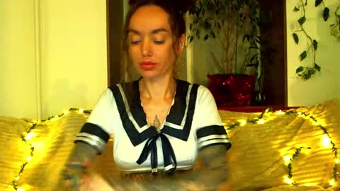 Cute face online show from January 2, 11:38 pm