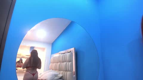 love_melany0 online show from May 20, 12:35 pm