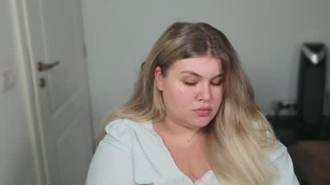 Ally online show from September 24, 2:38 pm
