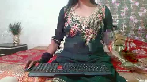 Divya online show from February 16, 3:05 pm