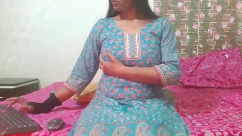 Divya online show from February 7, 12:39 pm