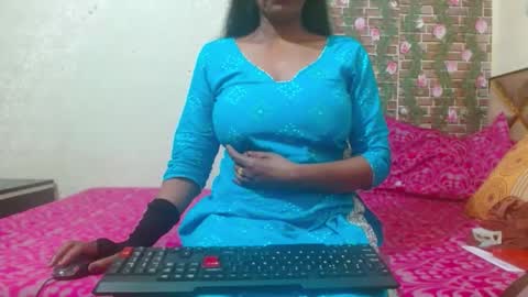 Divya online show from February 3, 12:58 am