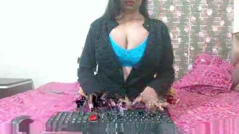 Divya online show from February 7, 1:25 am