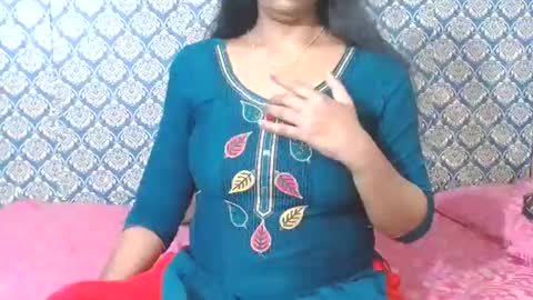 Divya online show from May 16, 10:47 am