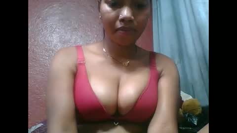 loveinlife750427 online show from October 19, 10:39 am