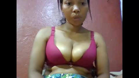 loveinlife750427 online show from February 23, 8:08 pm