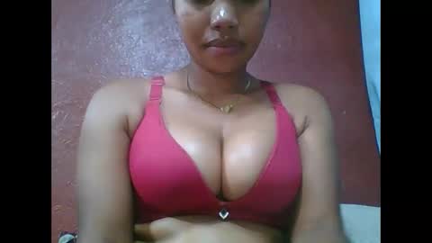 loveinlife750427 online show from January 8, 6:28 am