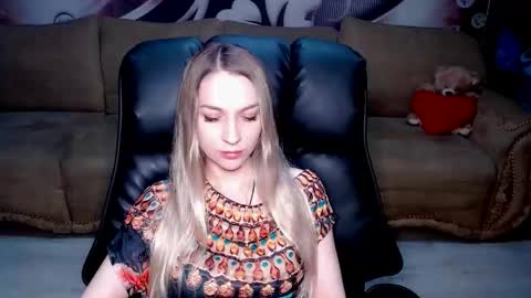 private open online show from October 2, 2:44 pm