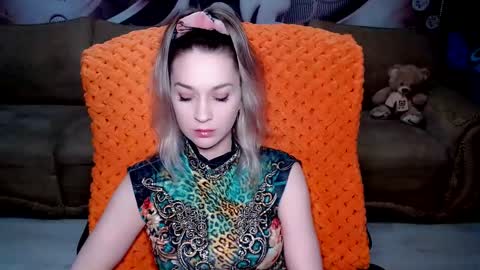 private open online show from February 1, 12:58 pm