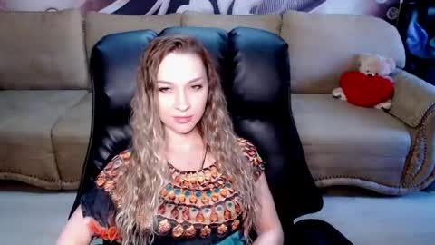 private open online show from May 25, 11:53 am