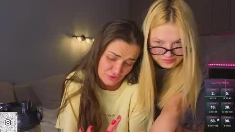 Jenny online show from May 26, 11:53 am