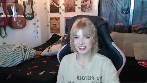 Cassie online show from May 24, 10:52 pm