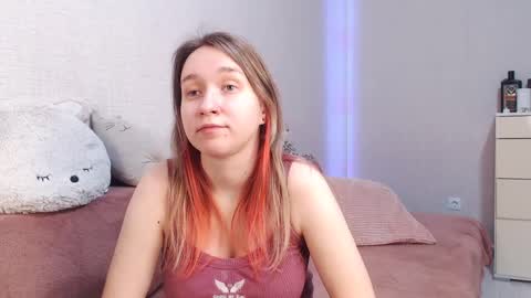 Lovely Hayley online show from March 30, 11:15 pm