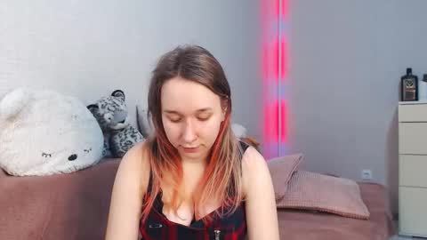 Lovely Hayley online show from March 4, 10:16 pm