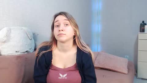 Lovely Hayley online show from February 3, 10:23 pm