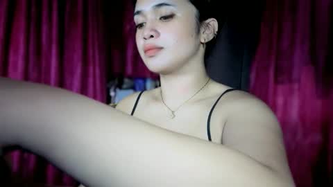 LOVE online show from May 17, 7:57 pm