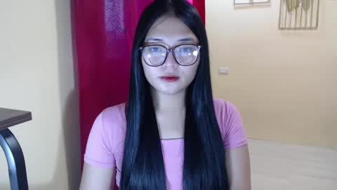 Lovely Laura online show from February 21, 8:17 am