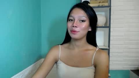 Thea  online show from February 8, 12:42 pm