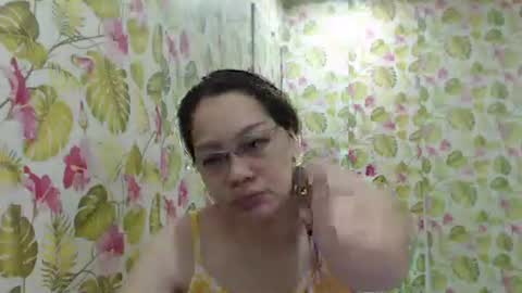 lovelyasiancutie online show from September 25, 8:17 pm