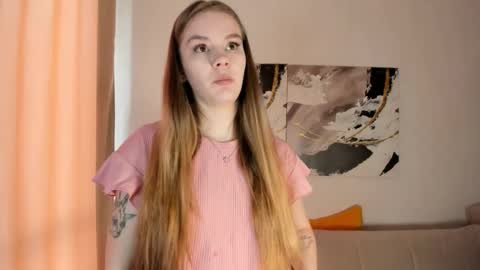 lovelygracee online show from October 13, 1:03 pm
