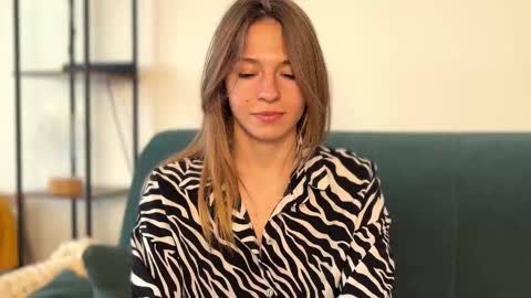 Kate only online show from May 23, 1:20 pm