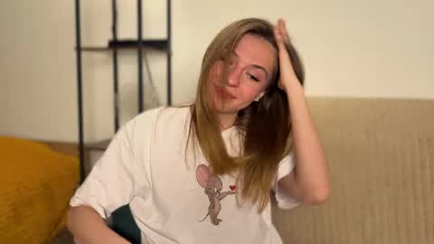 Kate only online show from May 15, 4:21 pm