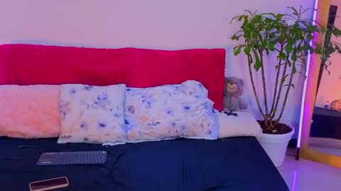 lovelymoon_ online show from May 20, 3:47 am