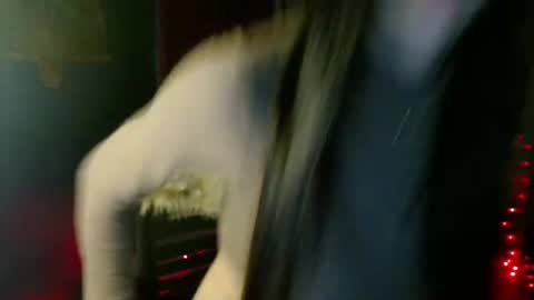 lovelypetite143 online show from February 8, 10:08 am