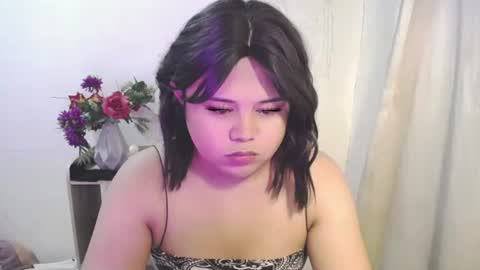 lovely online show from May 23, 8:23 am