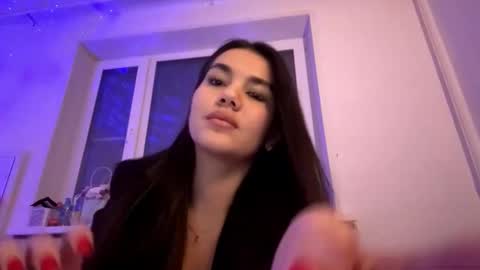 Kalie online show from November 8, 2:33 pm